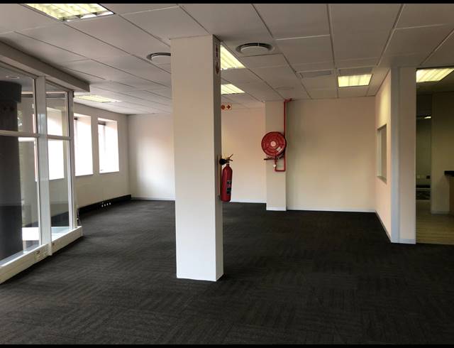 165M² OFFICE TO LET IN ILLOVO